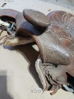 12 Tall Tooled Leather Floral Western Saddle vintage