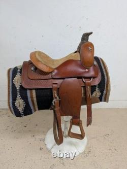 13.5 Inch Used Unbranded Western Trail Saddle 1017-10614