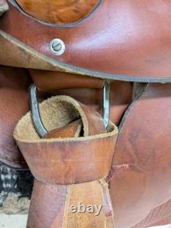 13.5 Inch Used Unbranded Western Trail Saddle 1017-10614