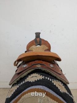 13.5 Inch Used Unbranded Western Trail Saddle 1017-10614