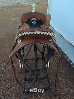 14 1/2 Billy Cook Barrel Saddle Great Condition With Billy Cook Breast Collar