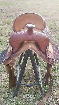14 1\2 bob marshall circle y treeless barrel saddle