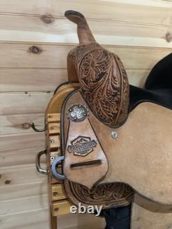 14 Circle Y The Proven Mansfield Western Barrel Saddle Model 6221 (2021 Year) 14 Circle Y The Proven Mansfield Western Barrel Saddle Model 6221 (2021 Year)