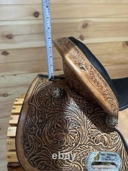 14 Circle Y The Proven Mansfield Western Barrel Saddle Model 6221 (2021 Year) 14 Circle Y The Proven Mansfield Western Barrel Saddle Model 6221 (2021 Year)