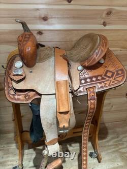 14 Dale Fredericks Saddlesmith Barrel Racing Saddle Model 21544