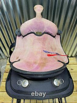 14 King Series Western Saddle Has Paint Stains On Seat