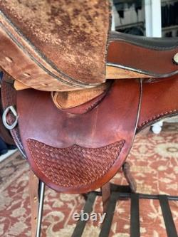 14 Rider's Choice/Alabama Saddlery Western Saddle Made for Arabian Wide Withers