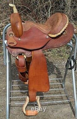 14 Texas T all around barrel round skirt western saddle