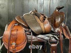 14 Used Vintage Western Roping Saddle / Trail Ranch / Saddlebags