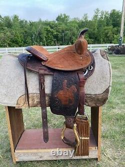 14 Vintage Circle Y Barrel Racing Western Saddle, Leather Tooling, 1960 1970