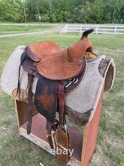 14 Vintage Circle Y Barrel Racing Western Saddle, Leather Tooling, 1960 1970