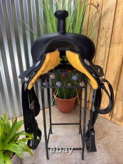 14 WINTEC Light Weight ROUND SKIRT Western Saddle Black Demo Model