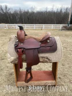 14 Western Roping Saddle 6.5 Gullet, SQHB