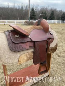 14 Western Roping Saddle 6.5 Gullet, SQHB