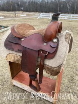 14 Western Roping Saddle 6.5 Gullet, SQHB