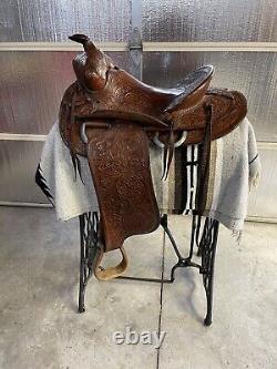 14 Western trail / pleasure saddle Tooled Leather Round Skirt 1960's