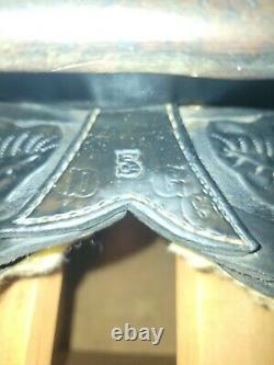 14 inch vintage floral tooled black leather Western saddle