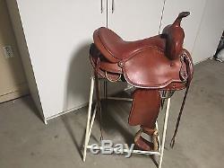 15 1/2 Crates Trail Saddle In Excellent Condition