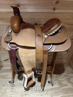15.5 Bona Allen Western Roping Saddle Model 9233