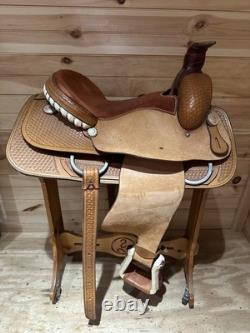 15.5 Bona Allen Western Roping Saddle Model 9233