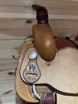 15.5 Bona Allen Western Roping Saddle Model 9233
