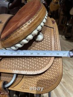 15.5 Bona Allen Western Roping Saddle Model 9233