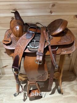 15.5 Circle Y All-Around Roping Western Saddle Model 3767 Includes tack Set