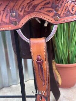 15.5 Dakota Western Equitation Show Saddle #600L Full QH Bars Ostrich Seat