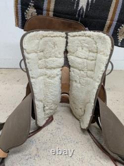 15.5 Inch Used Fabtron Western Trail Saddle 979-9961