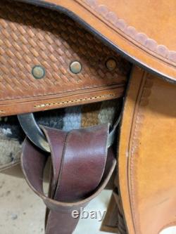 15.5 Inch Used Reinsman Reining Western Saddle 197-11545