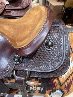 15.5 McCall Cowhorse Western Saddle Model 690 1203