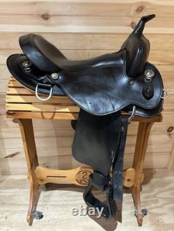 15.5 National Bridle Shop Tennessean Gaited Western Trail Saddle Model 6981