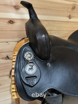 15.5 National Bridle Shop Tennessean Gaited Western Trail Saddle Model 6981