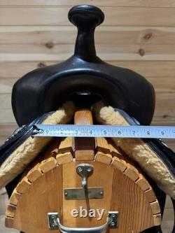 15.5 National Bridle Shop Tennessean Gaited Western Trail Saddle Model 6981