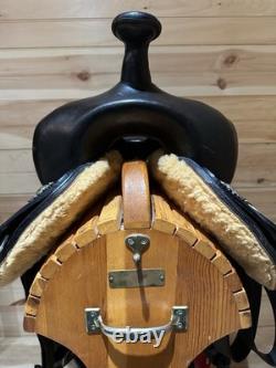 15.5 National Bridle Shop Tennessean Gaited Western Trail Saddle Model 6981