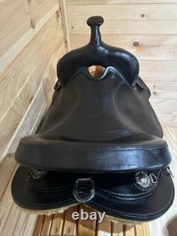 15.5 National Bridle Shop Tennessean Gaited Western Trail Saddle Model 6981