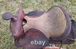 15.5 Padded Western Saddle. Looks Complete