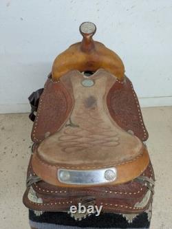 15.5 Used 3 Bar Western Show Saddle 1030-10860 Classic Leather Show Saddle