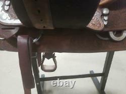 15.5 Used Blue Ribbon Western Show Saddle 56-194