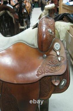 15.5 Used Circle Y Western Show Saddle 178-673