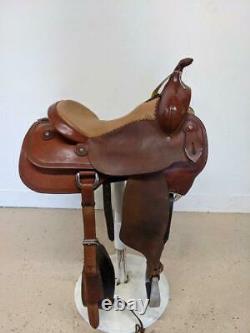 15.5 Used McCall Western Cowhorse Saddle 468-3040