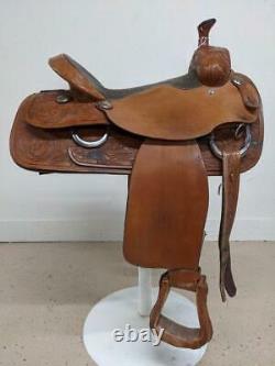 15.5 Used Royal King Western Pleasure Saddle 2-1292