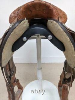 15.5 Used Royal King Western Pleasure Saddle 2-1292