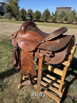 15.5 corriente trophy saddle basket weave tooling 7 gullet FQHB