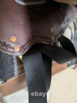 15.75 Inch Used Dakota Endurance Western Saddle 1085-11395
