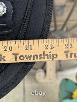 15 Abetta Hornless Trail Saddle, Western Saddle, Black Color, Clean