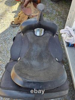 15 Abetta Western Saddle