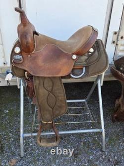 15 Bighorn Western Saddle