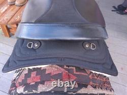 15'' Black Big Horn # 270 Western Barrel Trail saddle QH BAR LEATHER/CORDURA 15'' Black Big Horn # 270 Western Barrel Trail saddle QH BAR LEATHER/CORDURA