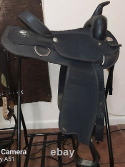 15 Black Wintec Western Horse Saddle with 7 Gullet and FQHB